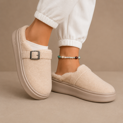 Women's Buckle Fleece Cushioned Slippers