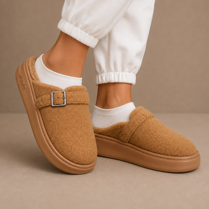 Women's Buckle Fleece Cushioned Slippers